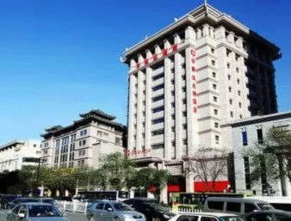 Ramada By Wyndham Xian Bell Tower Hotel Екстериор снимка