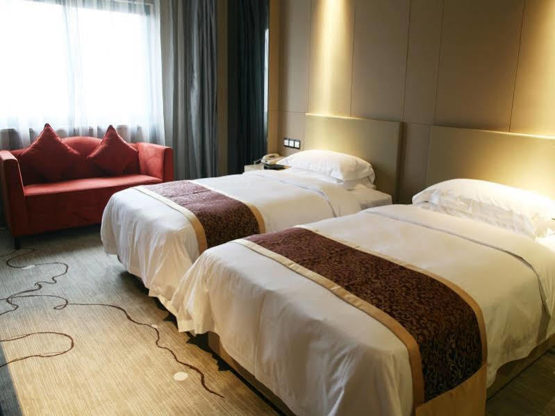 Ramada By Wyndham Xian Bell Tower Hotel Екстериор снимка