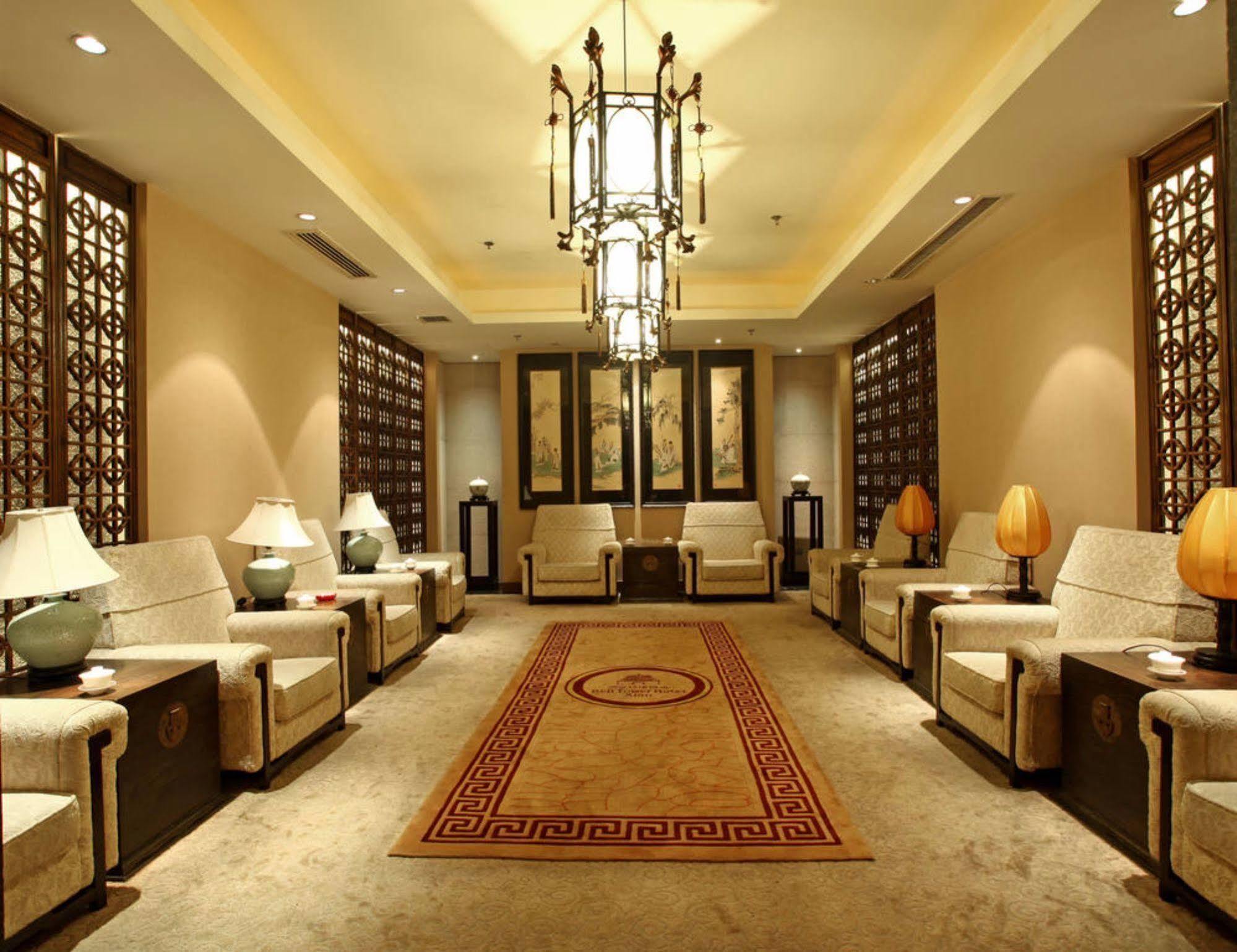 Ramada By Wyndham Xian Bell Tower Hotel Екстериор снимка